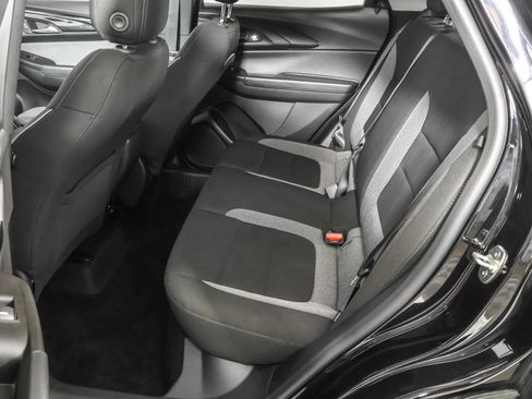 Used 2024 Chevrolet TrailBlazer LT FWD image 34
