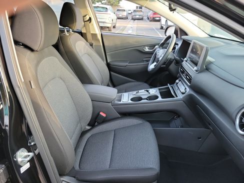 Certified 2023 Hyundai Kona SE image 20