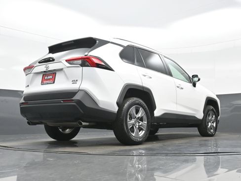 Used 2025 Toyota RAV4 XLE AWD/4WD image 32