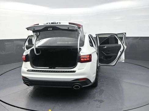 Used 2022 Volkswagen Jetta GLI Autobahn FWD image 37