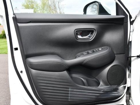 New 2026 Honda HR-V EX-L image 10