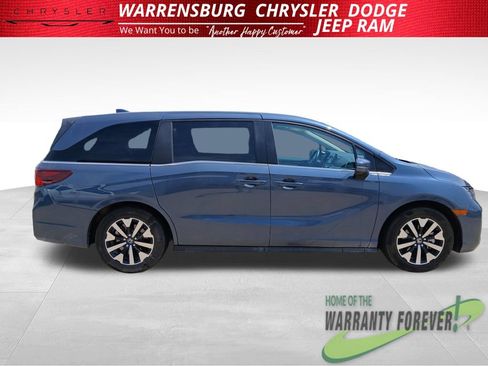 Used 2025 Honda Odyssey EX-L image 3