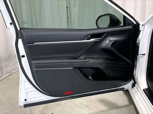 Used 2023 Toyota Camry LE FWD image 19