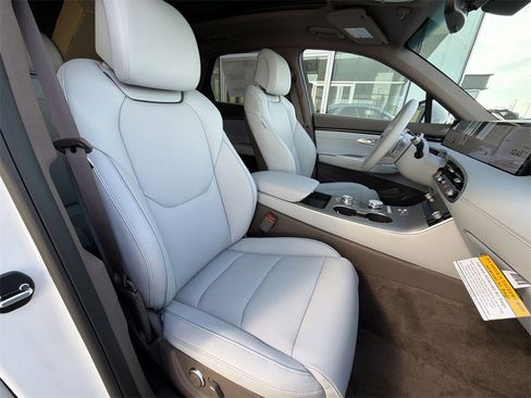 New 2026 Genesis GV70 2.5T Advanced image 26