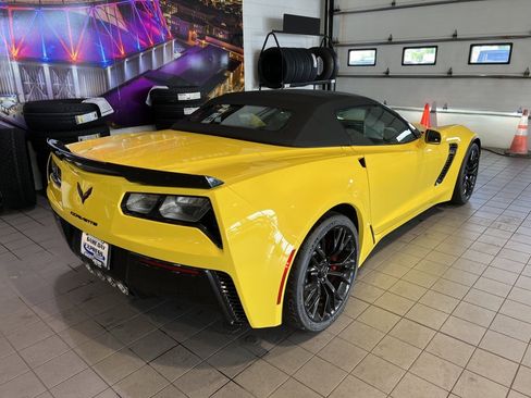 Used 2016 Chevrolet Corvette Z06 w/ 3LZ Preferred Equipment Group image 9