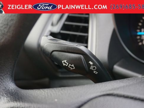 Used 2018 Ford Escape SE w/ SE Sync 3 Package AWD/4WD image 25