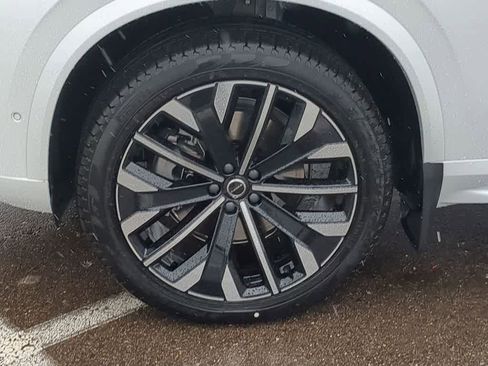 New 2026 Volvo XC90 B6 Ultra w/ Protection Package Premier AWD/4WD image 13