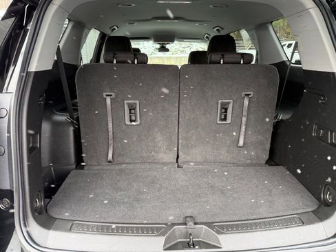 Used 2023 GMC Acadia SLE w/ Driver Convenience Package image 20