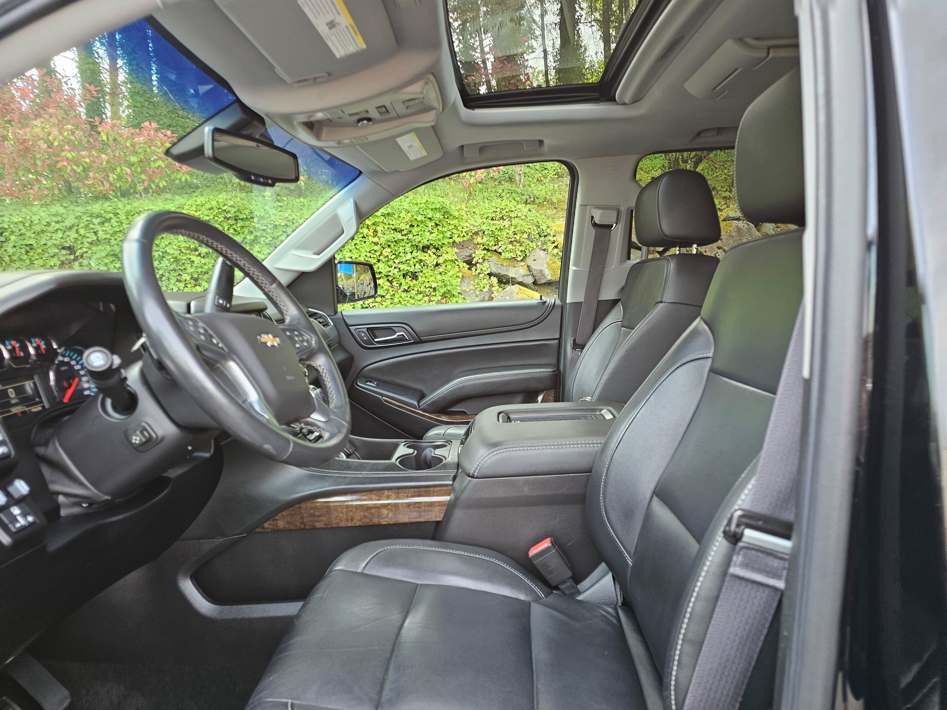 Used 2015 Chevrolet Suburban LT AWD/4WD image 21