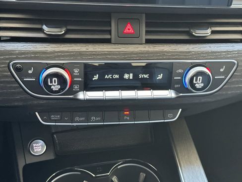 Used 2025 Audi A4 2.0T Premium w/ Convenience Package image 21