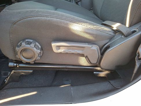 Used 2021 Jeep Wrangler Unlimited Sport image 12