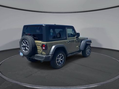 Used 2025 Jeep Wrangler Sport AWD/4WD image 9
