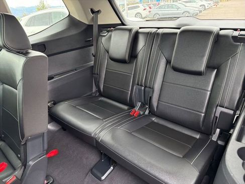 Used 2023 Volkswagen Atlas SE w/ Panoramic Sunroof Package FWD image 15