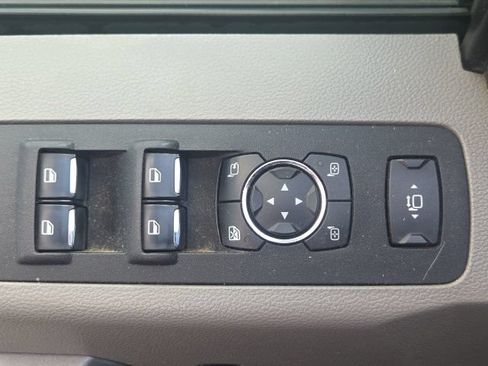 Used 2018 Ford F250 XLT w/ XLT Premium Package AWD/4WD image 18