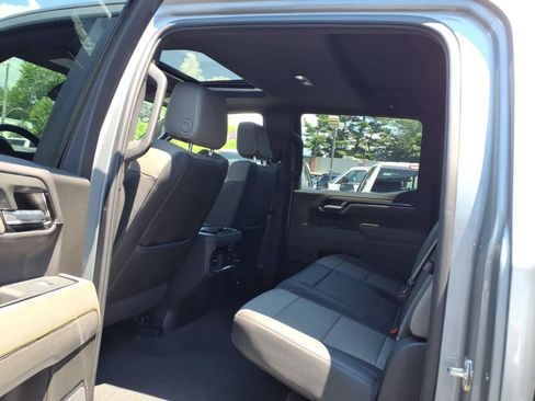 Used 2024 Chevrolet Silverado 1500 ZR2 w/ Technology Package AWD/4WD image 17
