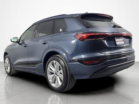 Used 2025 Audi Q6 e-tron Premium w/ Convenience Package RWD image 3