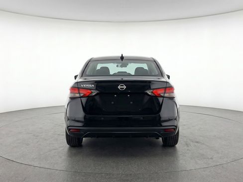 Used 2025 Nissan Versa SV image 7