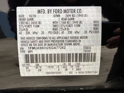 Used 2025 Ford Explorer ST-Line w/ Premium Package image 45