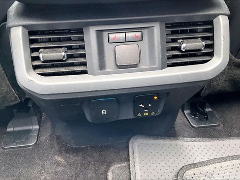 Used 2021 Ford F150 Lariat w/ Equipment Group 502A High AWD/4WD image 34