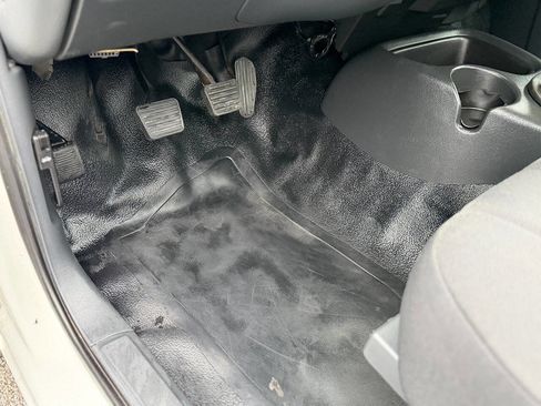 Used 2003 GMC Sonoma SL w/ Convenience Package image 64