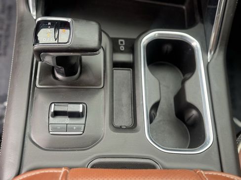 Used 2024 GMC Sierra 1500 Denali Ultimate image 17