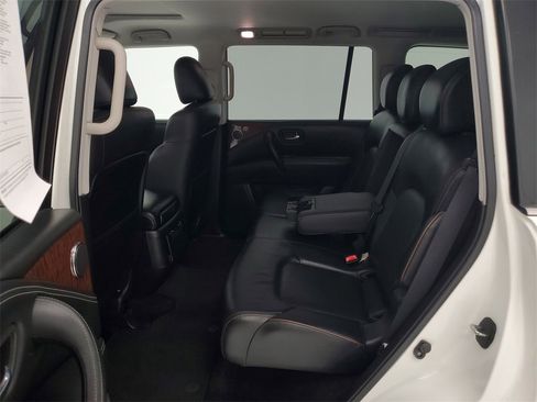 Used 2020 Nissan Armada SL w/ Premium Package image 23