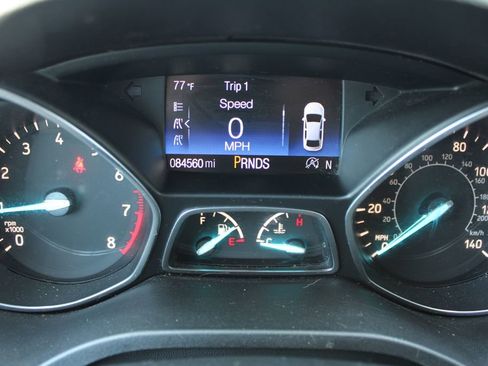 Used 2017 Ford Escape SE image 34