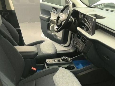 New 2026 Ford Maverick XLT w/ XLT Luxury Package FWD image 17