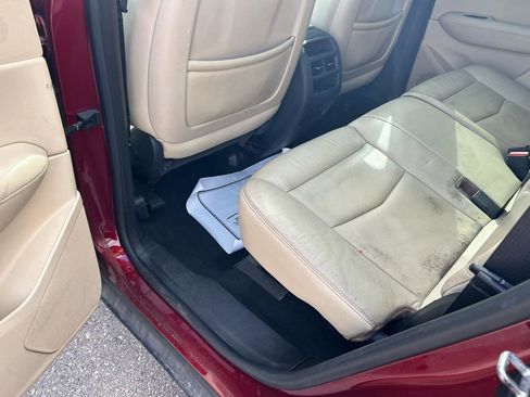 Used 2017 Cadillac XT5 Luxury w/ Driver Awareness Package image 9