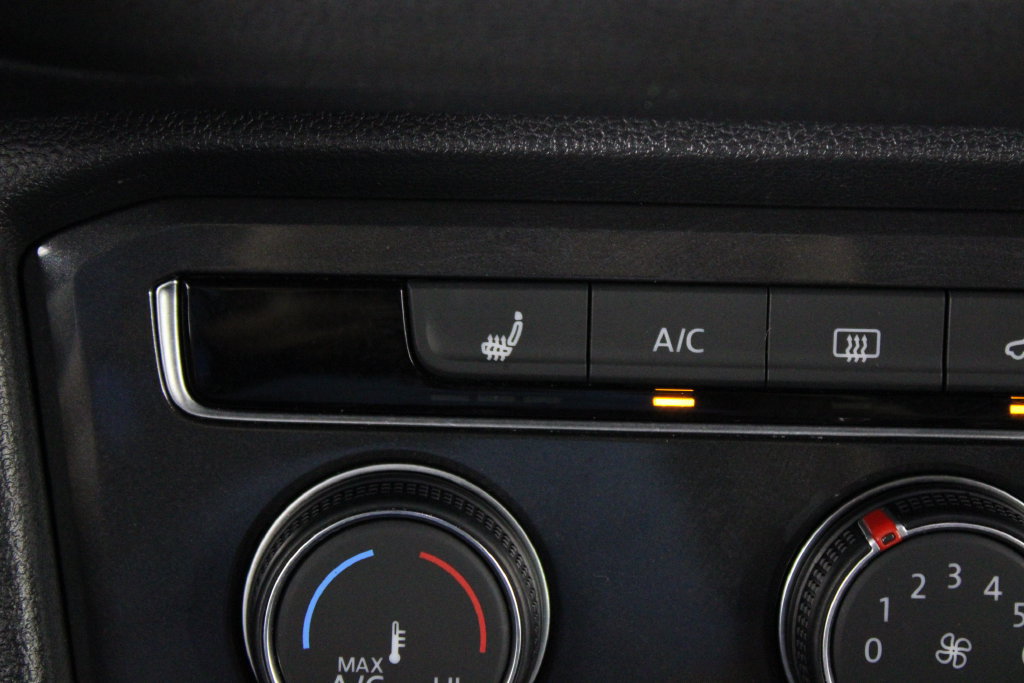 Used 2022 Volkswagen Tiguan S FWD image 26