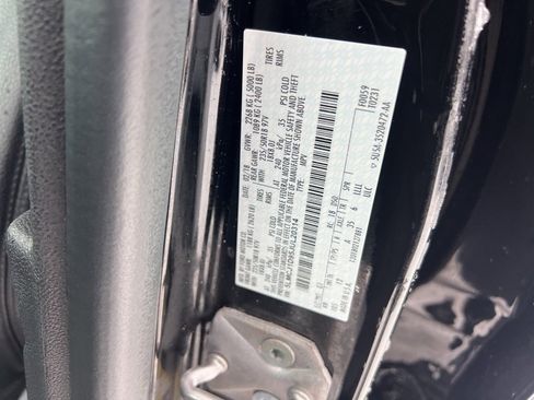 Used 2018 Lincoln MKC Premiere image 32