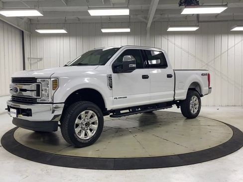 Used 2019 Ford F250 XLT AWD/4WD image 4