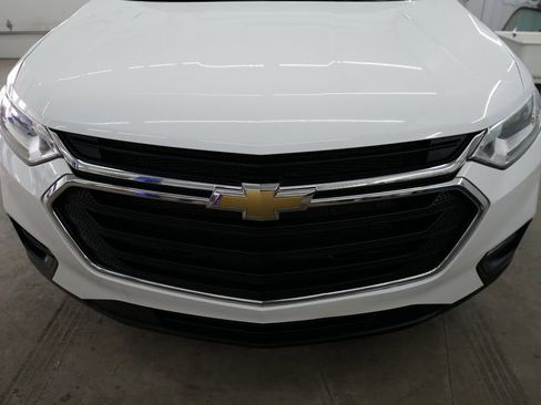 Used 2020 Chevrolet Traverse LS image 4