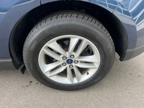 Used 2017 Ford Edge SEL w/ Equipment Group 201A AWD/4WD image 9