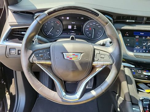 Used 2024 Cadillac XT6 Sport w/ Platinum Package AWD/4WD image 18