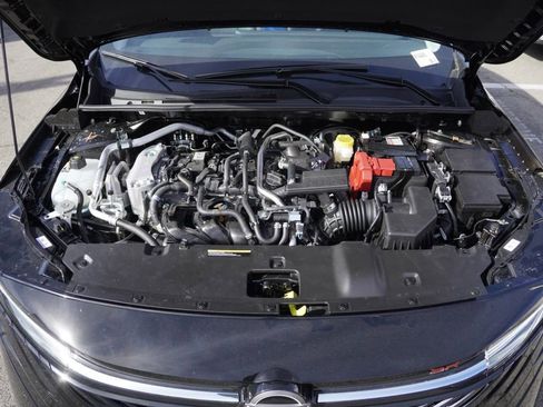 New 2026 Nissan Sentra SR w/ SR Premium Package FWD image 24