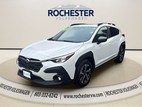 Used 2024 Subaru Crosstrek 2.0i Premium AWD/4WD image 2