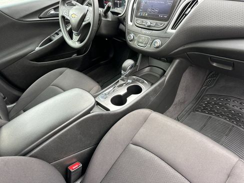 Used 2024 Chevrolet Malibu LS image 14