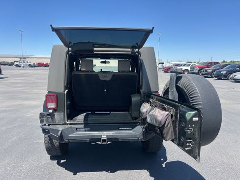 Used 2010 Jeep Wrangler Sahara w/ Trailer Tow Group AWD/4WD image 12