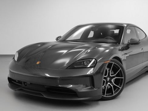 New 2025 Porsche Taycan image 7