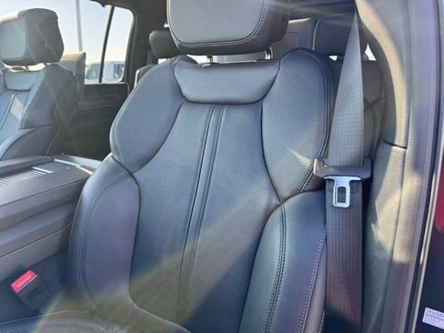 New 2026 Jeep Grand Wagoneer Limited AWD/4WD image 32