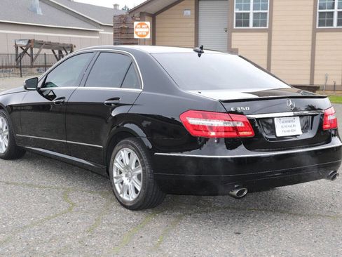 Used 2013 Mercedes-Benz E 350 Sedan image 6