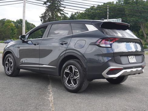 Used 2024 Kia Sportage LX AWD/4WD image 8