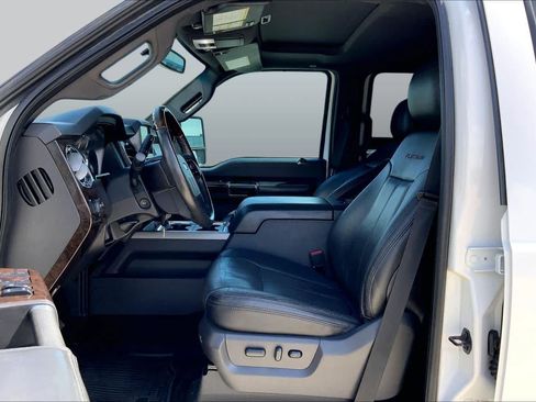 Used 2015 Ford F250 Platinum w/ FX4 Off-Road Package AWD/4WD image 7