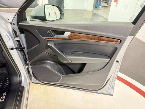 Used 2018 Audi Q5 2.0T Premium image 27