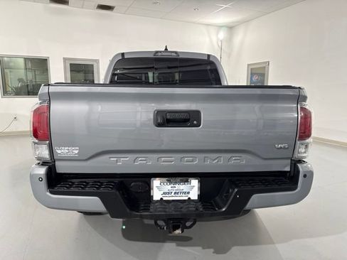 Used 2021 Toyota Tacoma TRD Sport w/ Technology Package AWD/4WD image 8