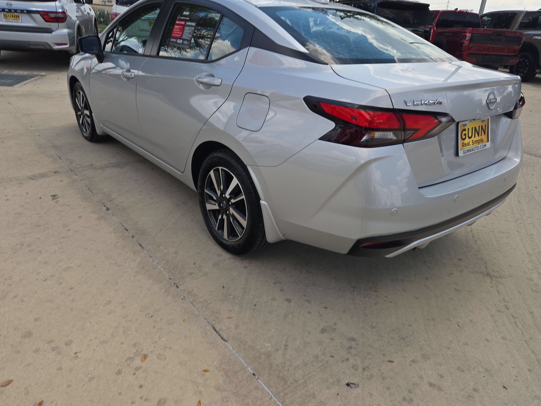 Certified 2025 Nissan Versa SV w/ Trunk Package FWD image 5
