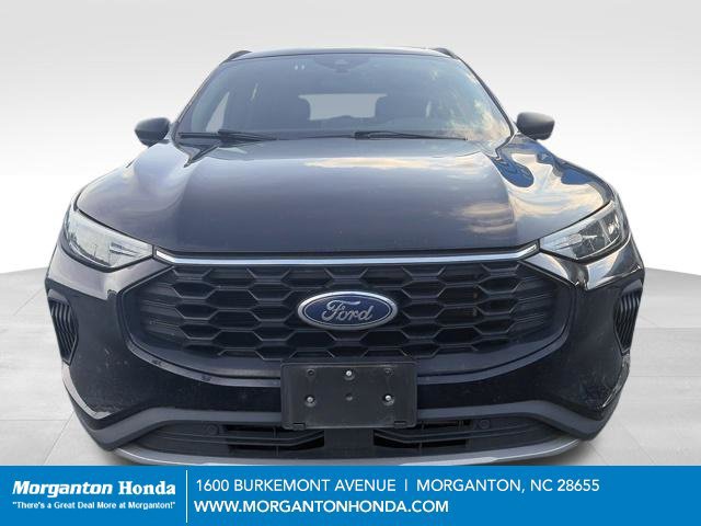 Used 2025 Ford Escape ST-Line AWD/4WD image 2