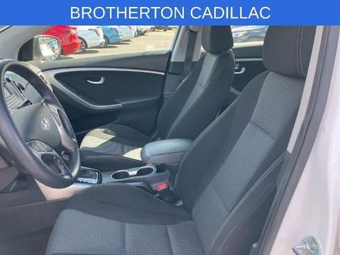 Used 2016 Hyundai Elantra GT FWD image 14