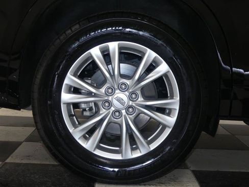 Used 2024 Cadillac XT6 Luxury w/ LPO, Floor Liner Package AWD/4WD image 38